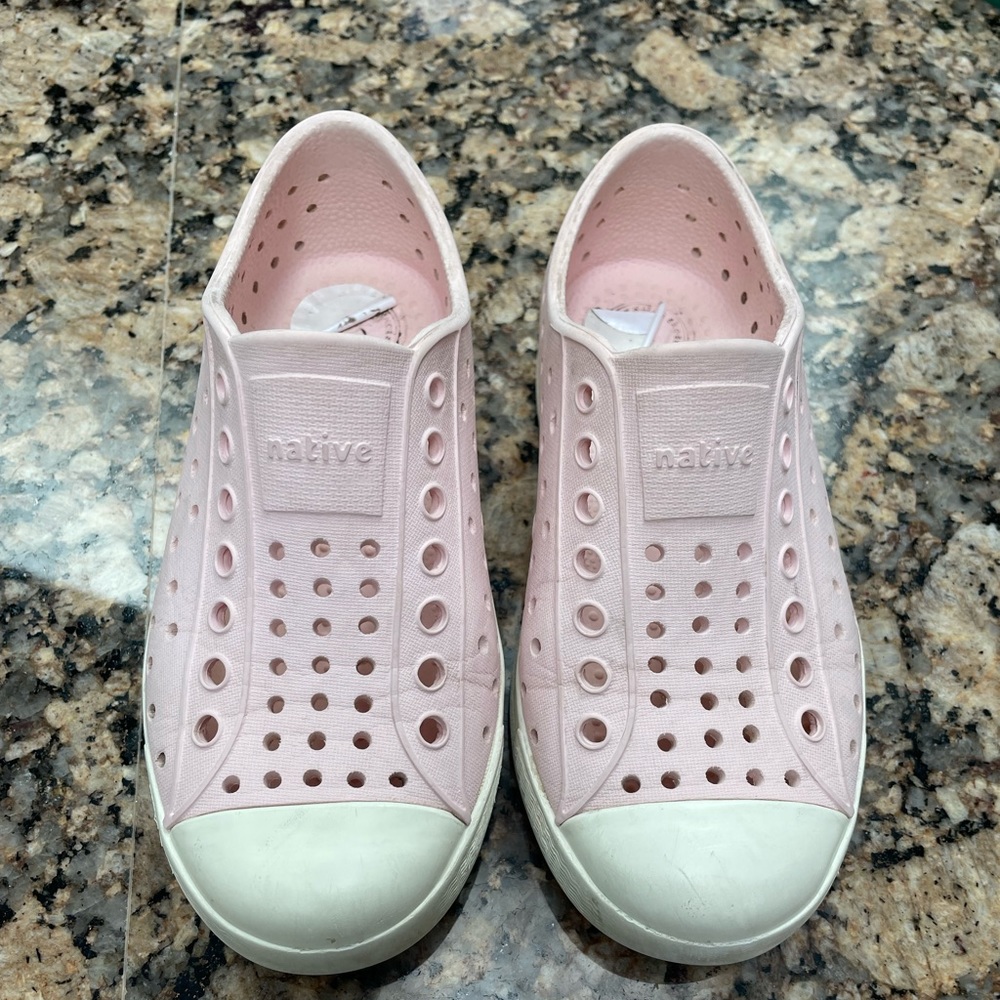 Kids Native Jefferson Shoes Size 11